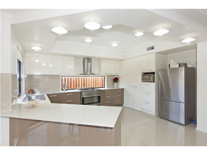 11 Nile Close, Wakerley QLD 4154