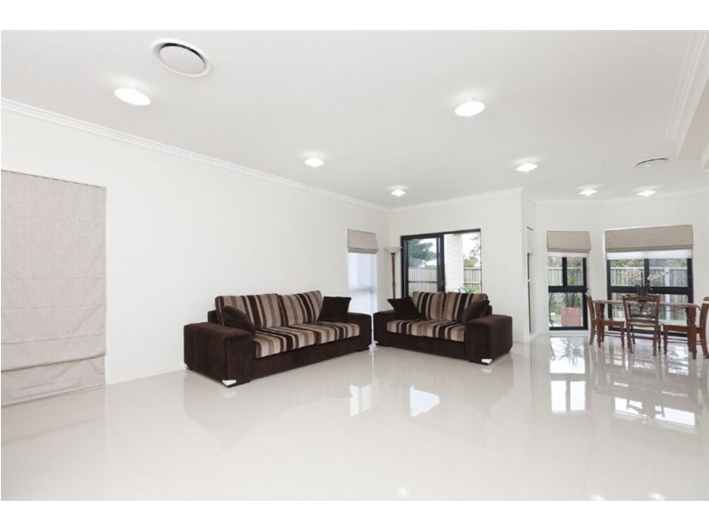 11 Nile Close, Wakerley QLD 4154