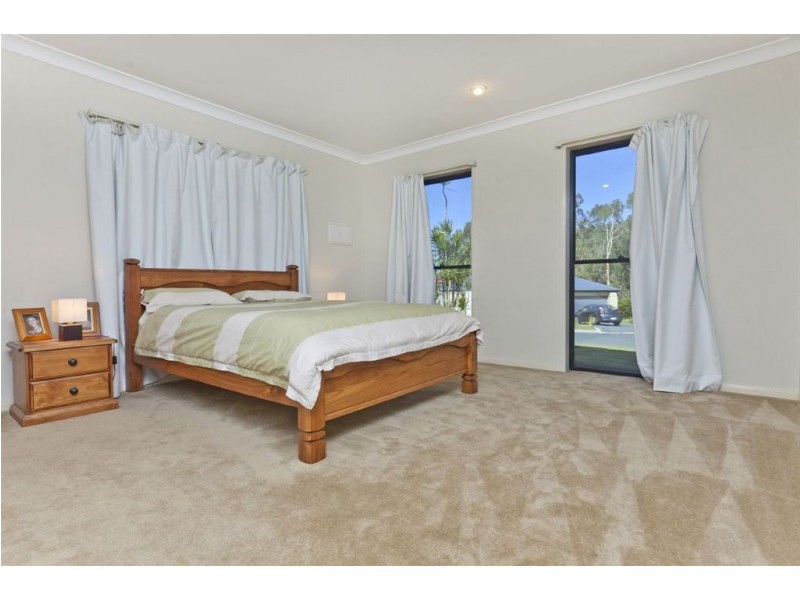 9 Chipping Close, Wakerley QLD 4154