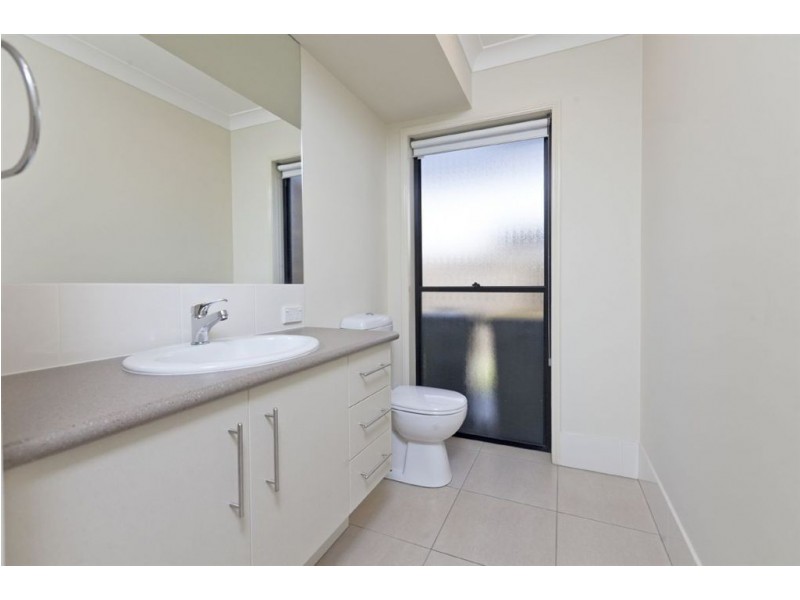 9 Chipping Close, Wakerley QLD 4154