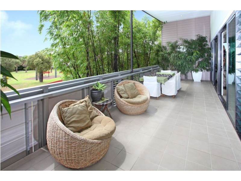 3 Dock Lane, Bulimba QLD 4171