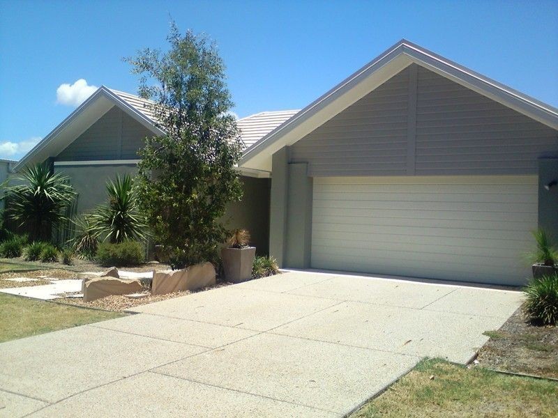 37 Watervale Parade, Wakerley QLD 4154