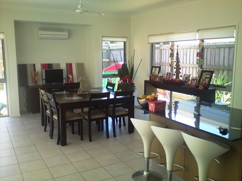 37 Watervale Parade, Wakerley QLD 4154