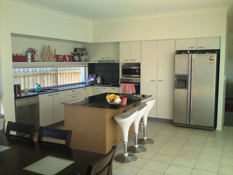 37 Watervale Parade, Wakerley QLD 4154