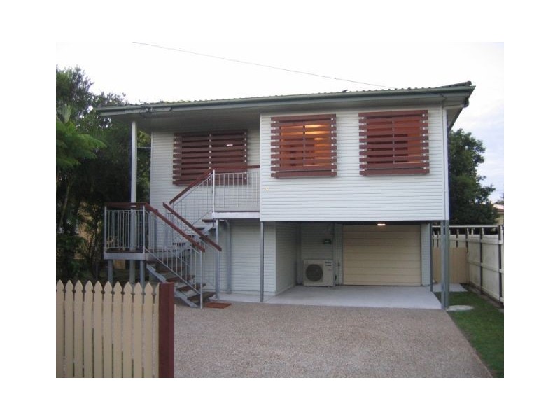 87 Moreton Avenue, Wynnum QLD 4178
