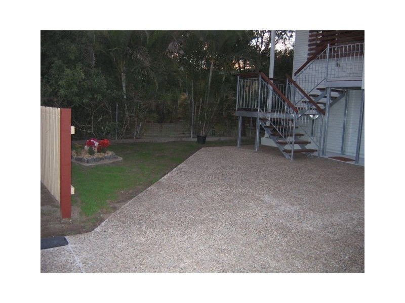 87 Moreton Avenue, Wynnum QLD 4178