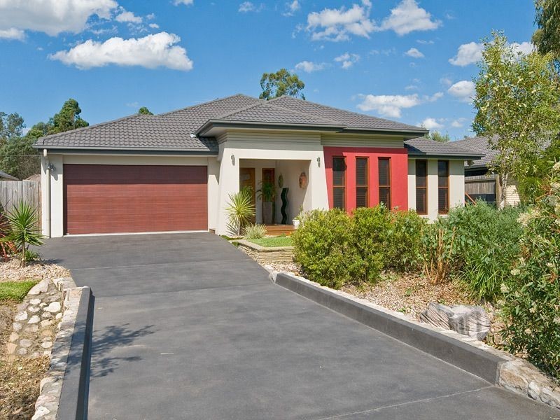 27 Red Gum Crescent, Wakerley QLD 4154