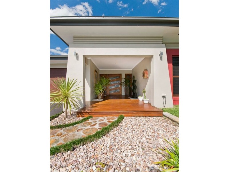 27 Red Gum Crescent, Wakerley QLD 4154
