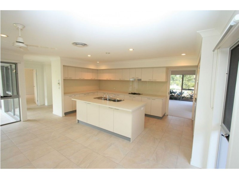 59 Torrens Close, Wakerley QLD 4154