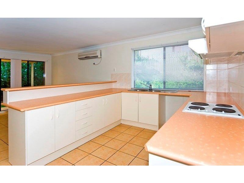 102 Hargreaves Road, Manly West QLD 4179