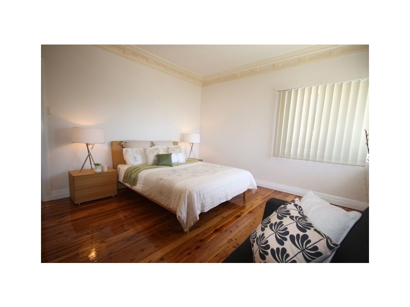 46 Crown Street, Wynnum QLD 4178