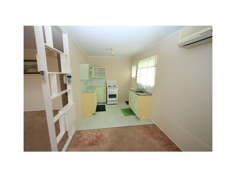 733 New Cleveland Road, Gumdale QLD 4154