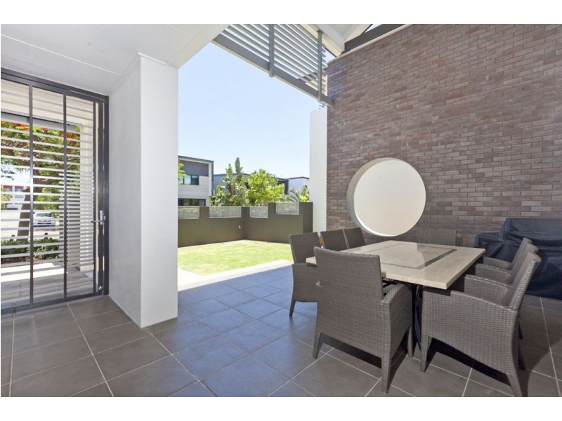 59 Waterline Crescent, Bulimba QLD 4171