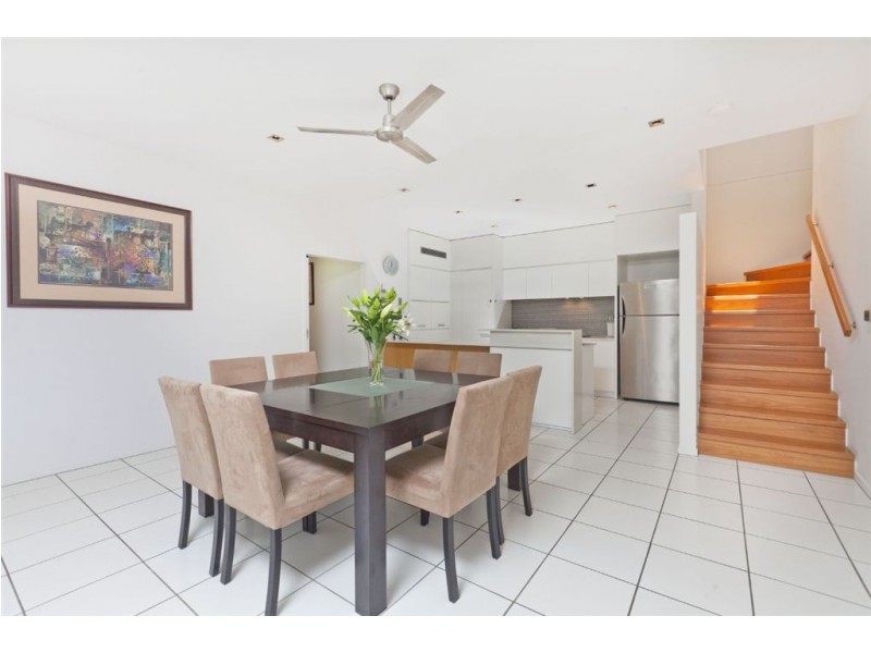 59 Waterline Crescent, Bulimba QLD 4171