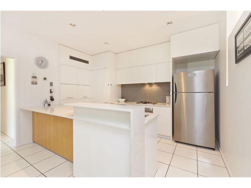 59 Waterline Crescent, Bulimba QLD 4171