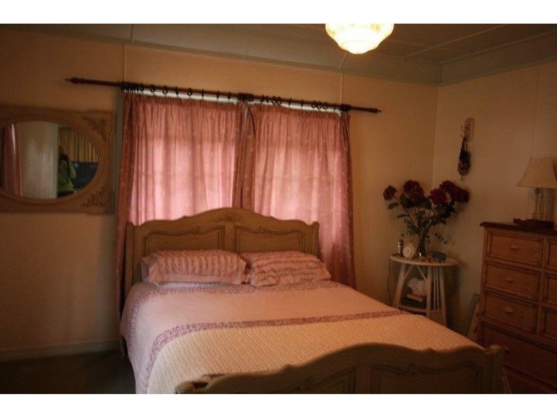 106 Hindes Street, Lota QLD 4179