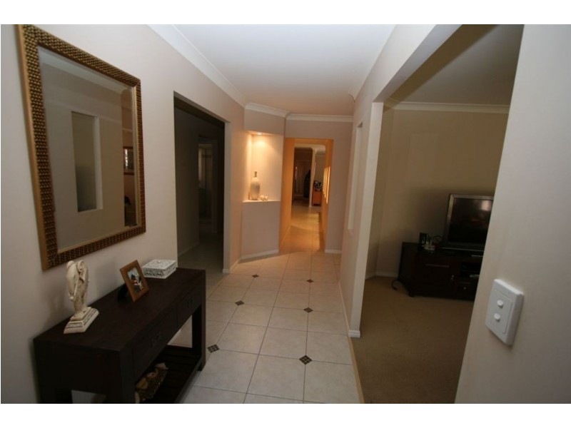 12 Williams Street, Wakerley QLD 4154