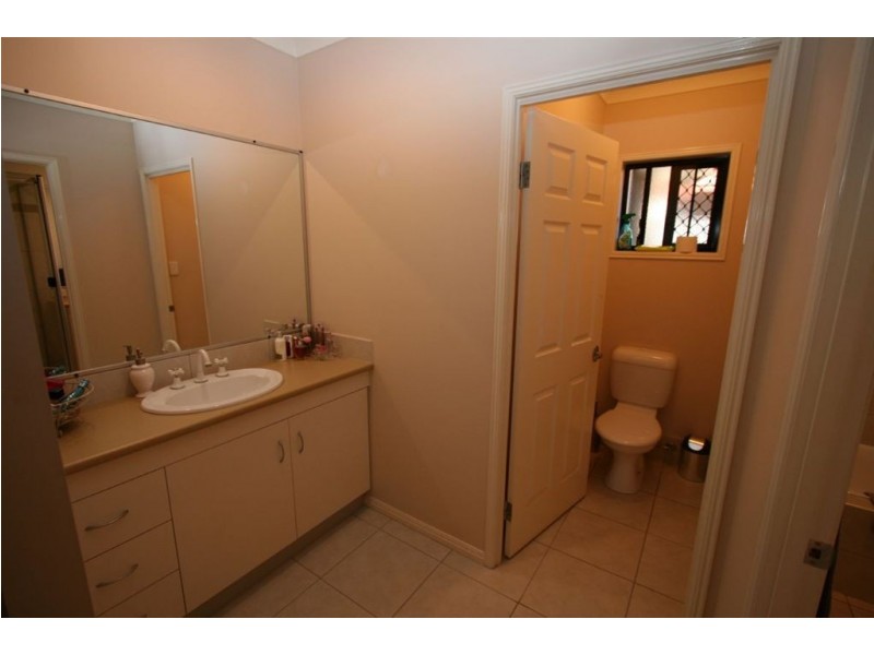 12 Williams Street, Wakerley QLD 4154