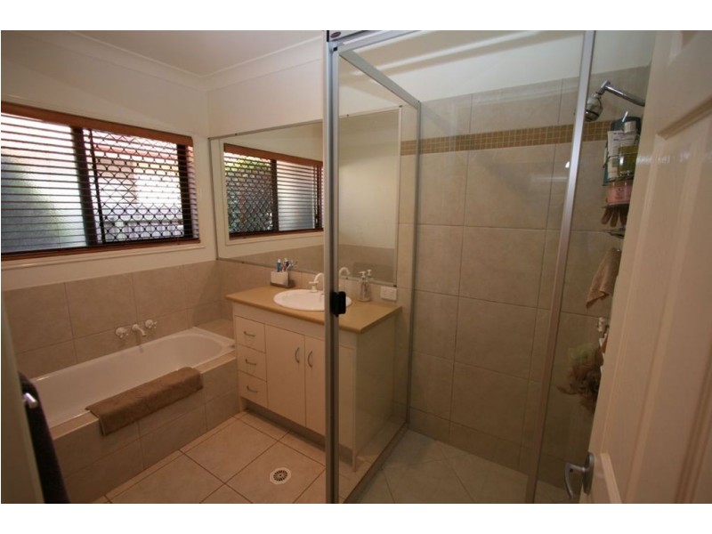 12 Williams Street, Wakerley QLD 4154