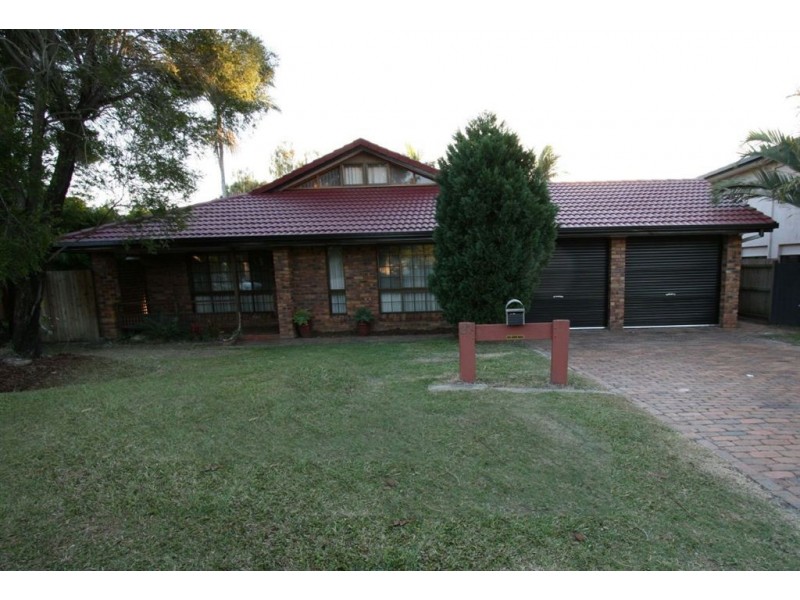 27 Risdon Street, Carindale QLD 4152