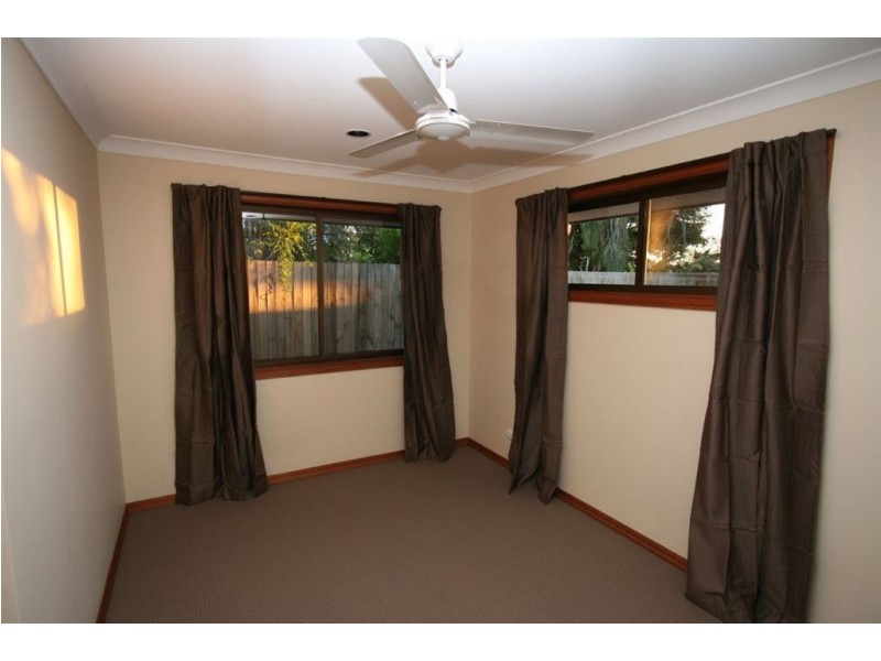 27 Risdon Street, Carindale QLD 4152