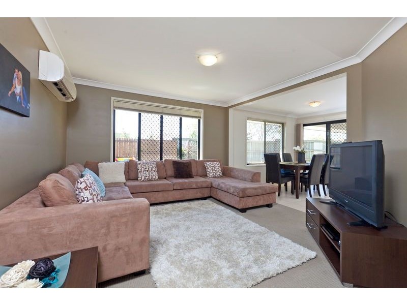 2 Rymera Crescent, Gumdale QLD 4154