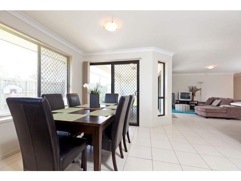 2 Rymera Crescent, Gumdale QLD 4154