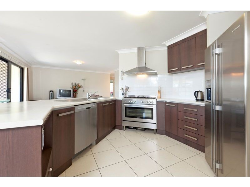 2 Rymera Crescent, Gumdale QLD 4154