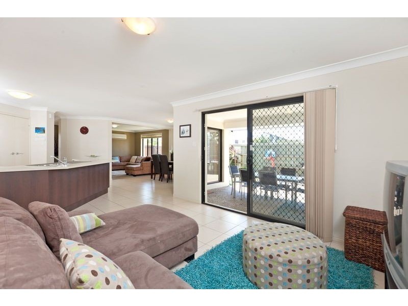 2 Rymera Crescent, Gumdale QLD 4154