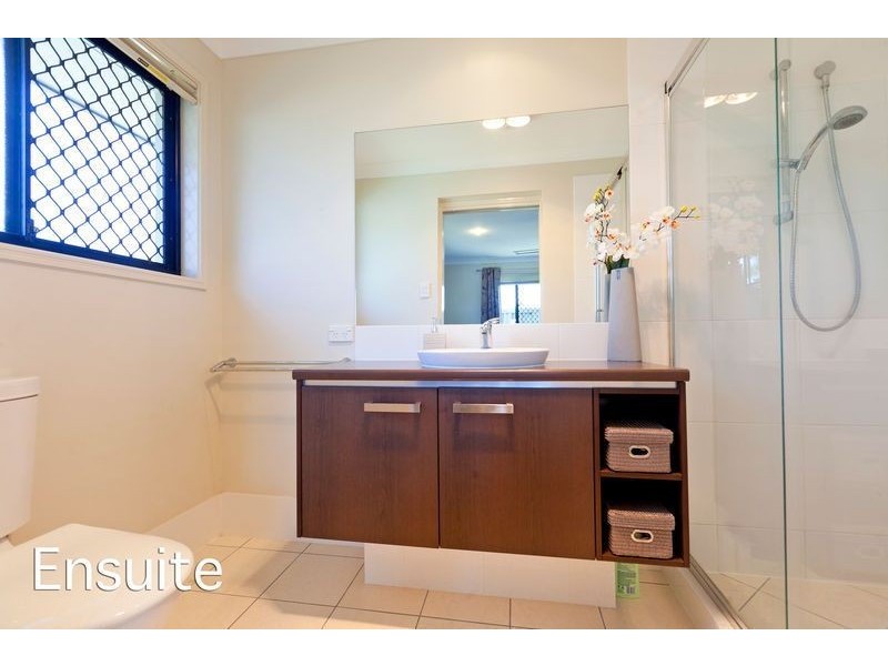 2 Rymera Crescent, Gumdale QLD 4154