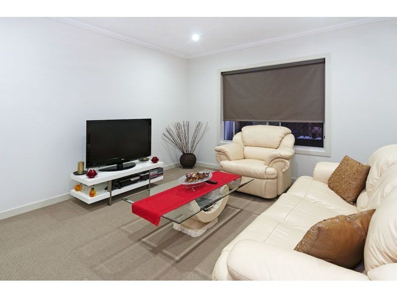 7 Feathertail Place, Gumdale QLD 4154