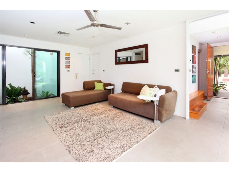 3 Dock Lane, Bulimba QLD 4171