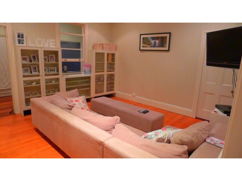 20 Parkview Avenue, Wynnum QLD 4178