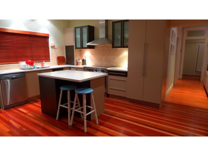 20 Parkview Avenue, Wynnum QLD 4178