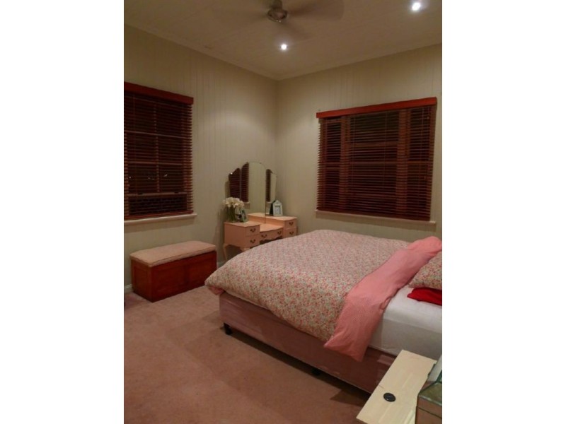 20 Parkview Avenue, Wynnum QLD 4178