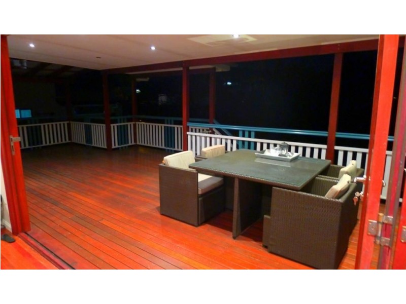 20 Parkview Avenue, Wynnum QLD 4178