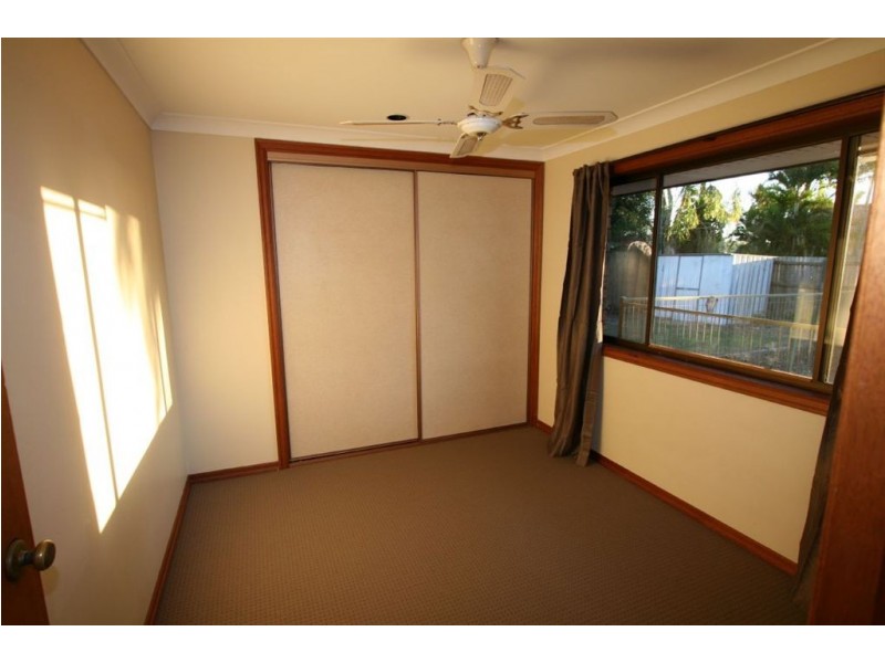 27 Risdon Street, Carindale QLD 4152