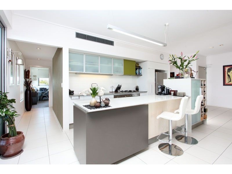 336/16 Waterline Crescent, Bulimba QLD 4171