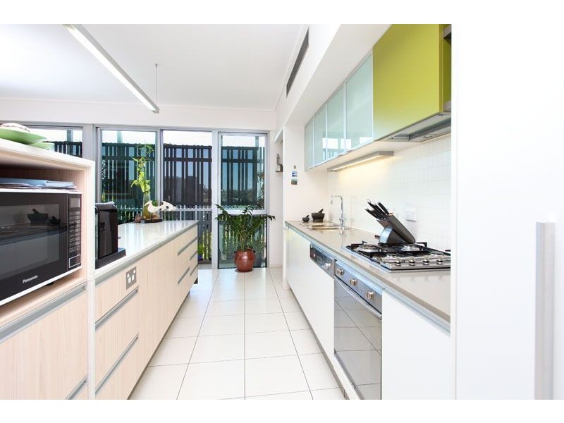 336/16 Waterline Crescent, Bulimba QLD 4171