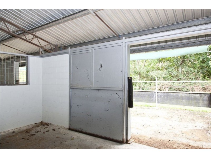 747 New Cleveland Road, Gumdale QLD 4154