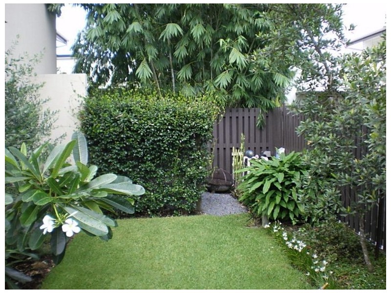 34 Shore Crescent, Bulimba QLD 4171