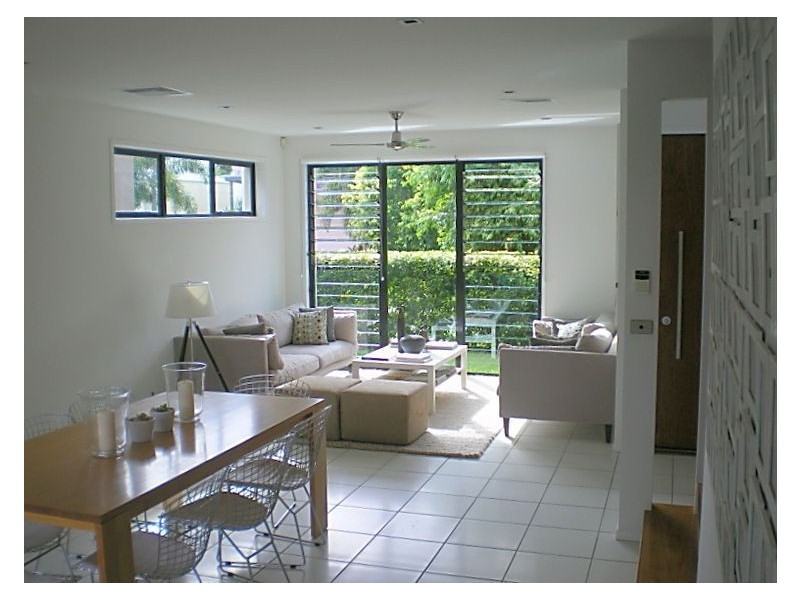 34 Shore Crescent, Bulimba QLD 4171