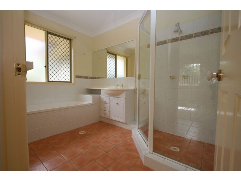 16 Rudkin Street, Wakerley QLD 4154