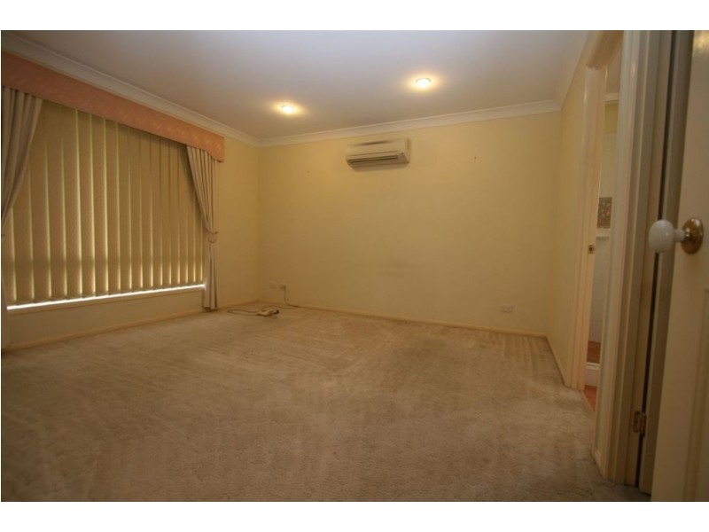 16 Rudkin Street, Wakerley QLD 4154