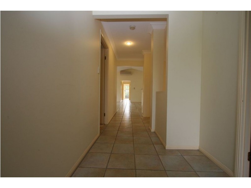 16 Rudkin Street, Wakerley QLD 4154