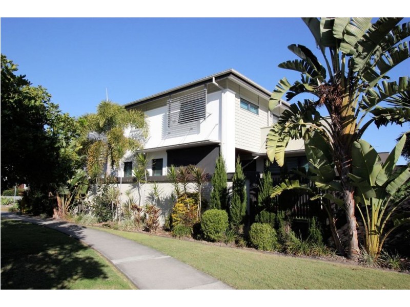 60 Waterline Crescent, Bulimba QLD 4171