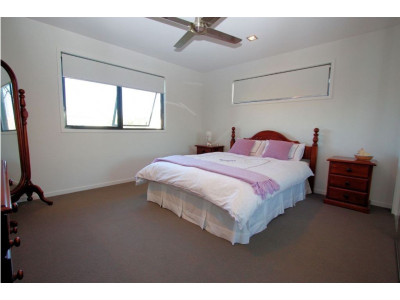 60 Waterline Crescent, Bulimba QLD 4171