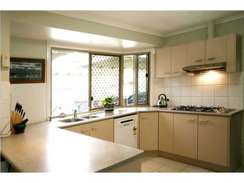 15 St Helena Place, Tingalpa QLD 4173