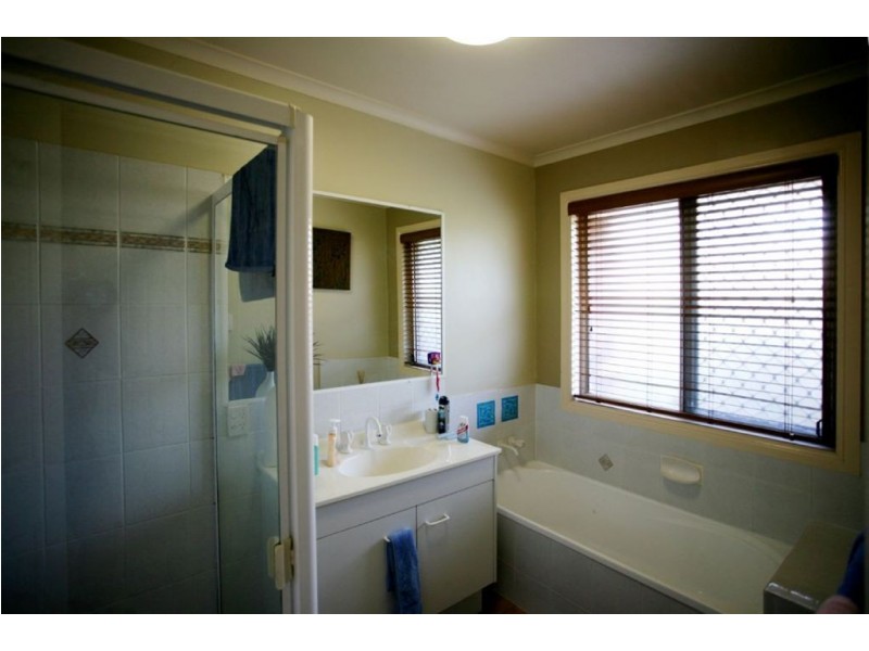 15 St Helena Place, Tingalpa QLD 4173