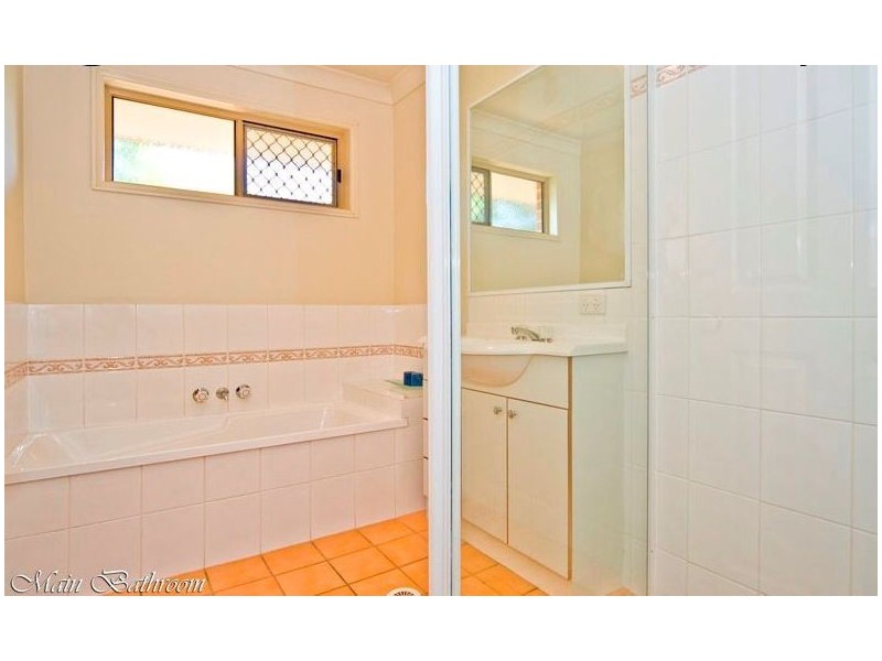 15 Ransom Place, Wakerley QLD 4154